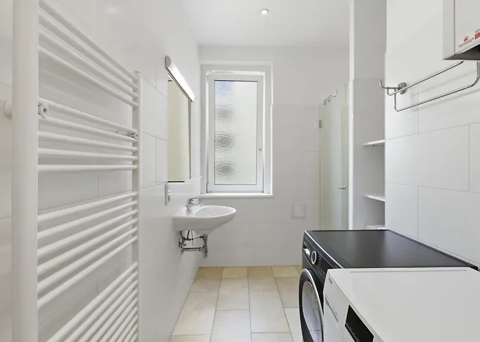 Bright - 3br - Fast Wifi - At Bus And Tram Station * Bécs